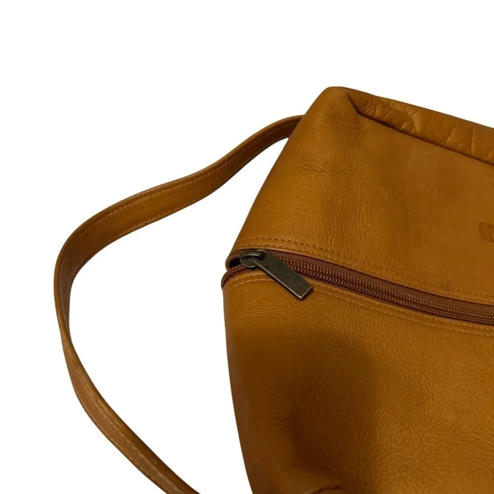 Tito’s Handmade Tan Leather Men's vine bag